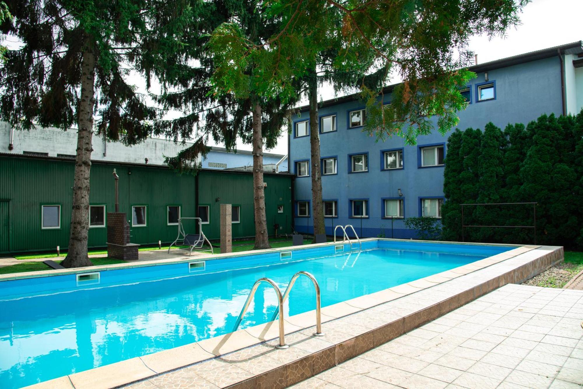 Luxhostel24 วอร์ซอ ภายนอก รูปภาพ